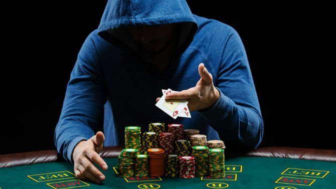 Quanto guadagna un giocatore di poker online professionista