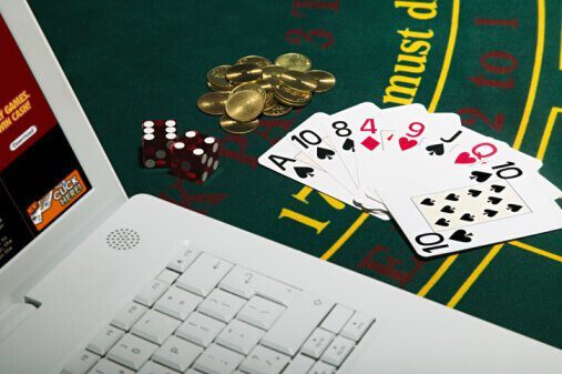 come giocare al meglio a poker online