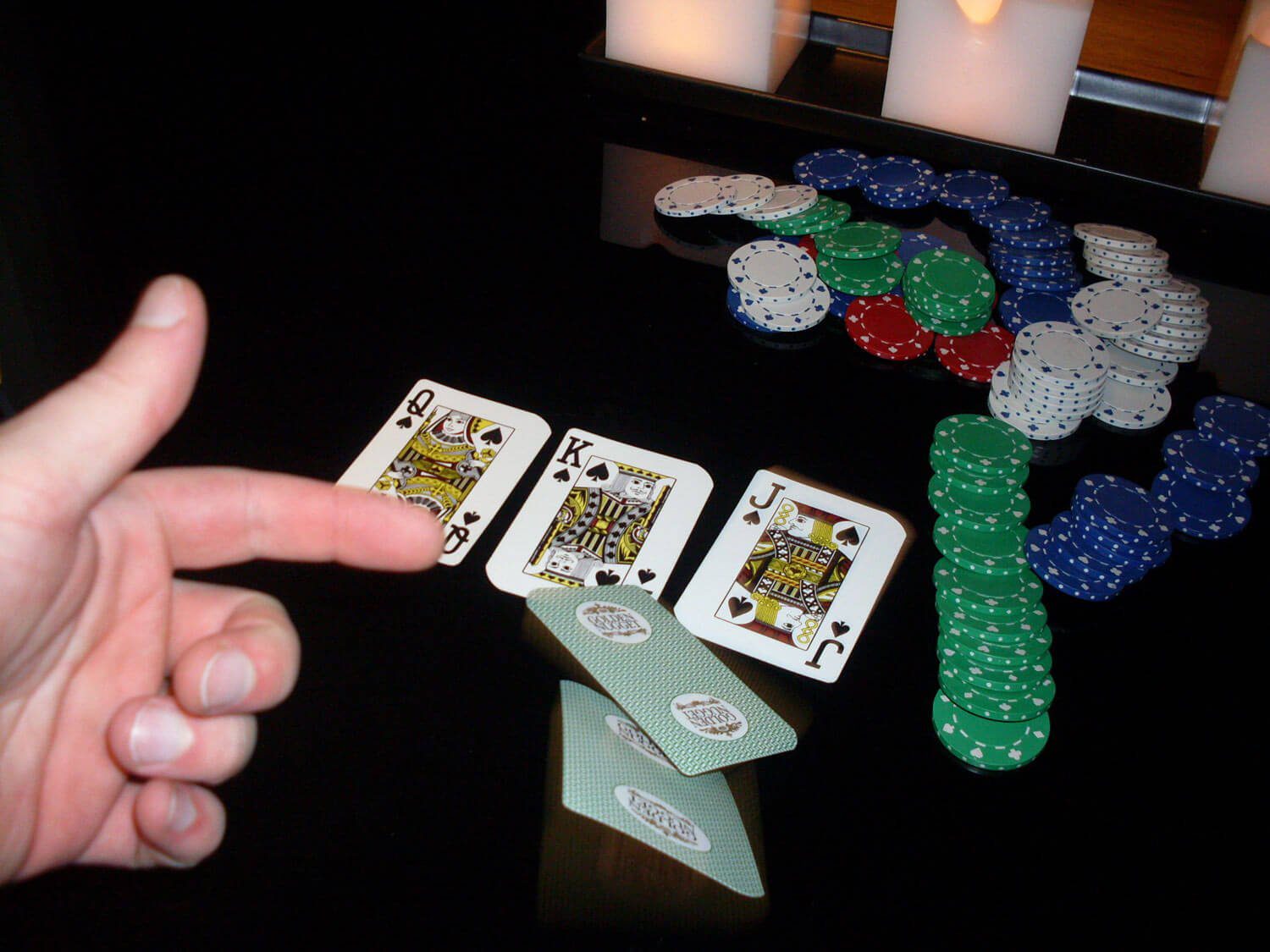 fast fold nel poker cosa significa foldare