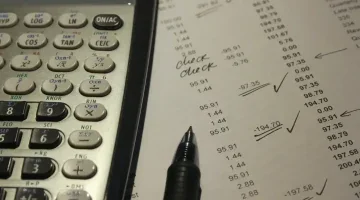 Come calcolare le probabilità di vincere a pokerr