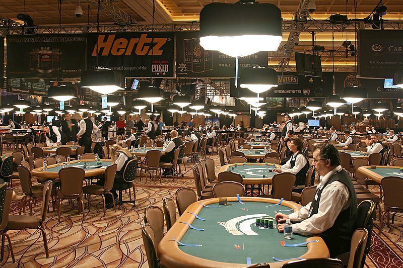 Quanto durano in media i tornei di poker