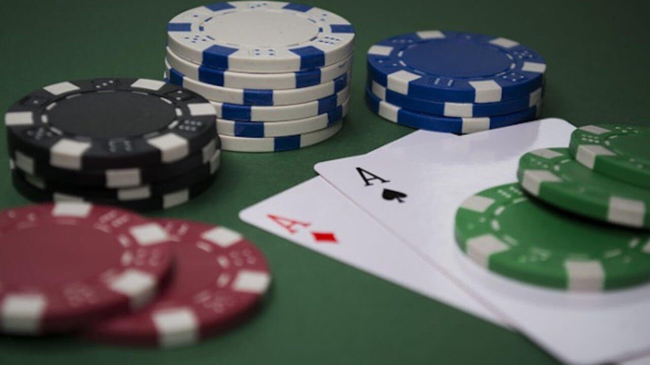 Le basi per la vittoria nel poker online