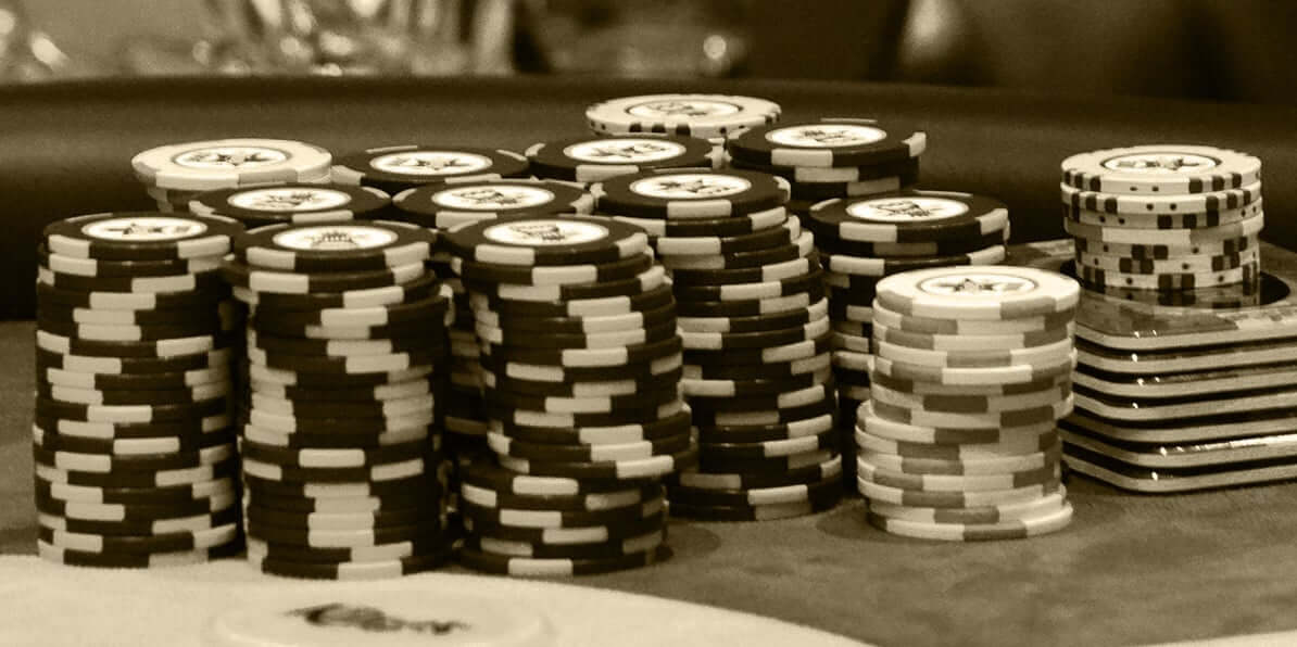 Cosa è una scuola di poker