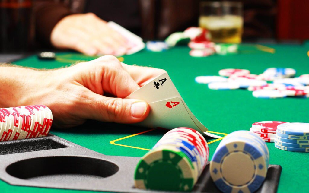 Quanto conta la fortuna nel poker