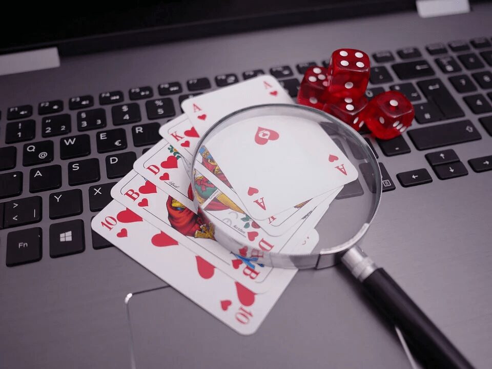 Quali precauzioni prendere per giocare a poker online
