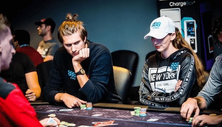 Come capire quando uscire da una partita di poker