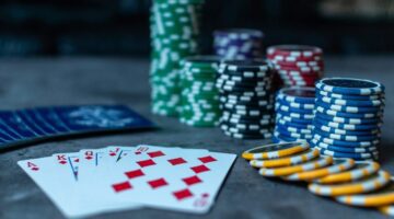 Come si gioca la fase centrale di un torneo di poker