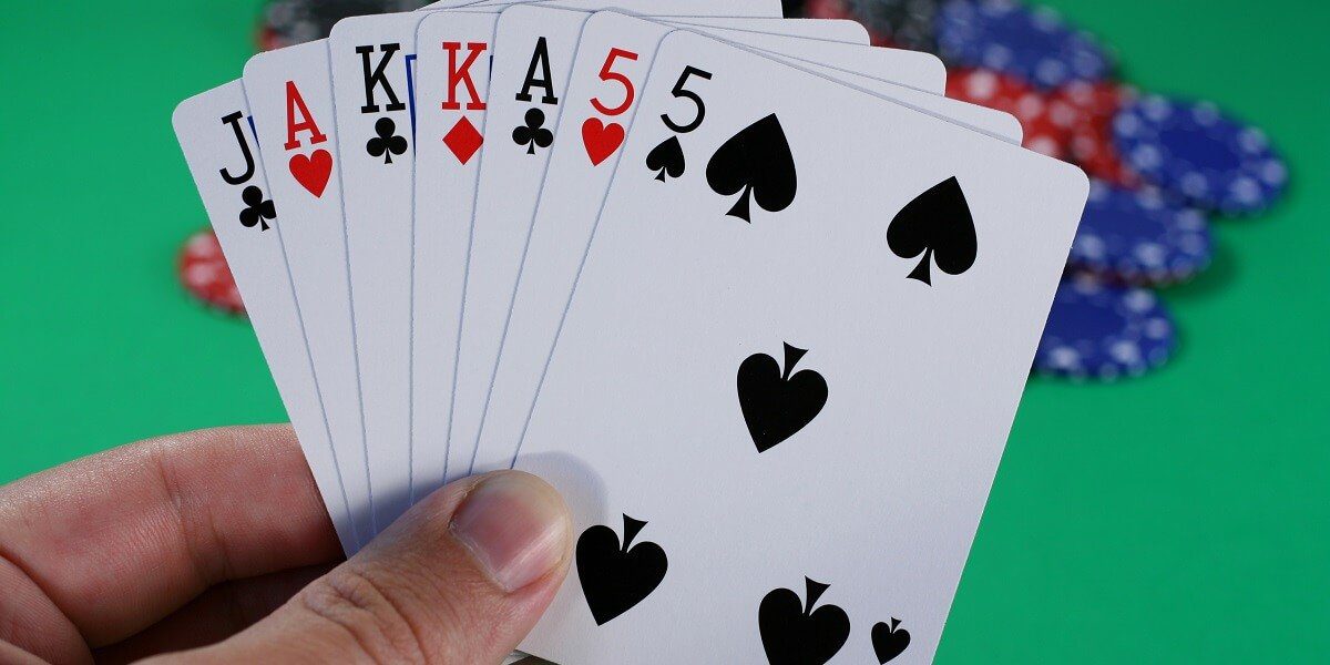 Come si gioca a Seven Card Stud poker